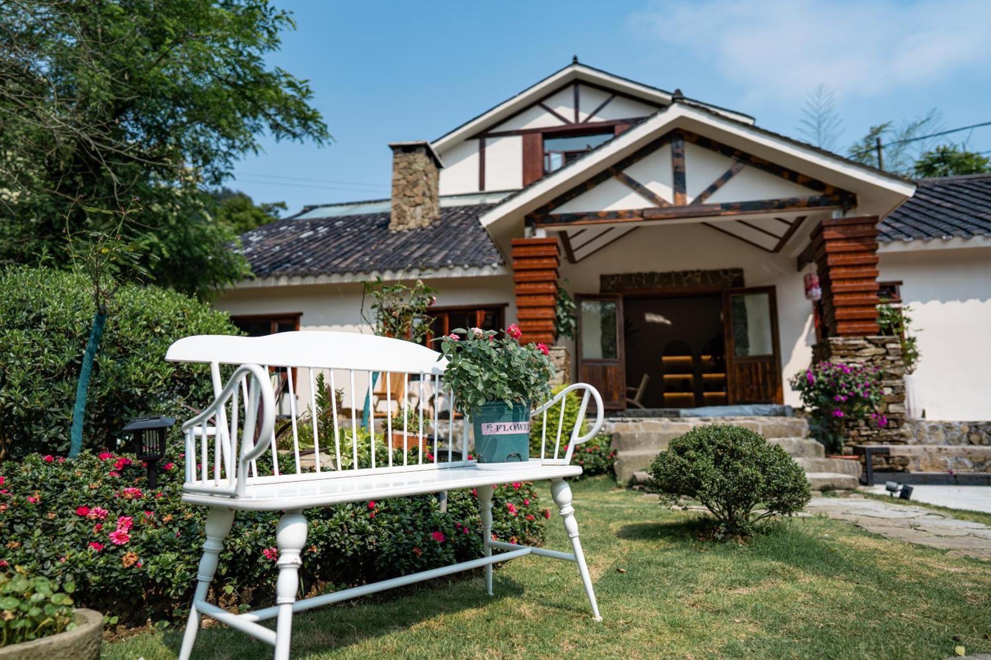 Fuxi-21 Homestay Zhangjiajie Buitenkant foto