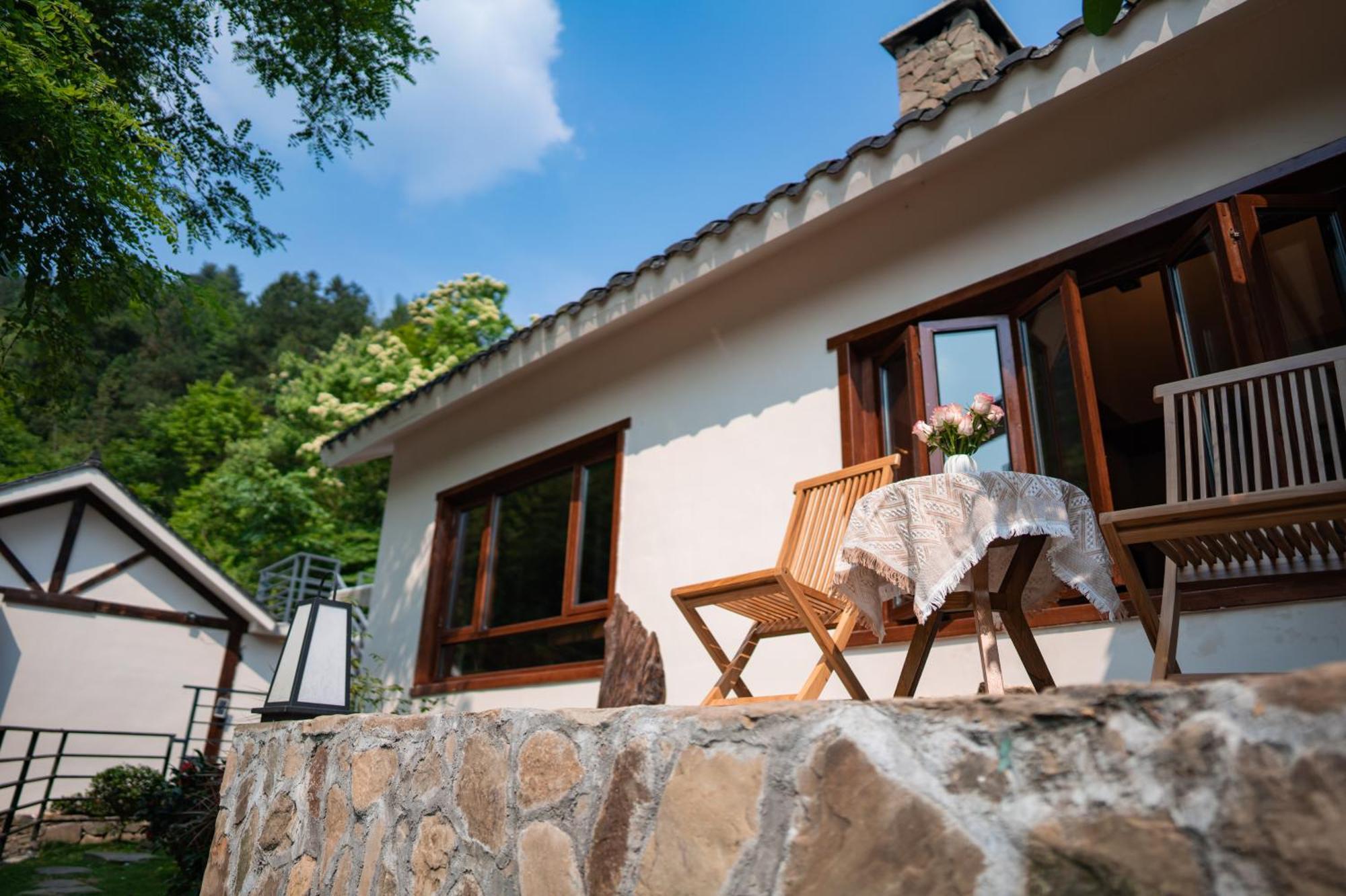 Fuxi-21 Homestay Zhangjiajie Buitenkant foto